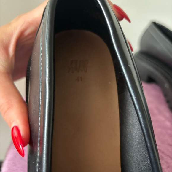 NEW H&M Chunky Loafers in Black - Picture 11 of 14